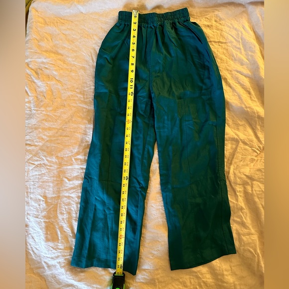 Tradlands Paloma Linen Pants in Emerald - Picture 3 of 12